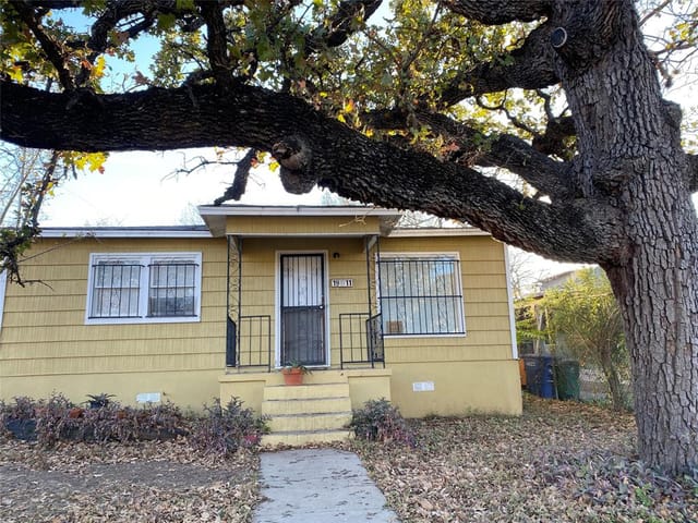 1911 Hamilton Ave