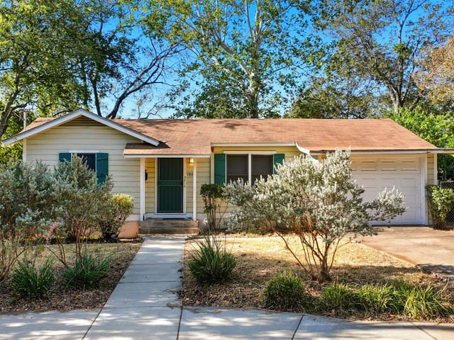 1911 Palo Duro Rd