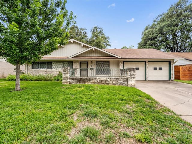1911 Pompton Dr