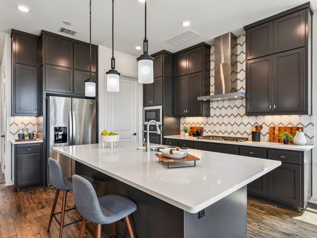 View 19113 Freeman CIR in Sweetwater Ranch Vlg N Sec 2 19113 Freeman CIR - property photo 1 - Luxury home in Sweetwater Ranch Vlg N Sec 2, Austin, TX