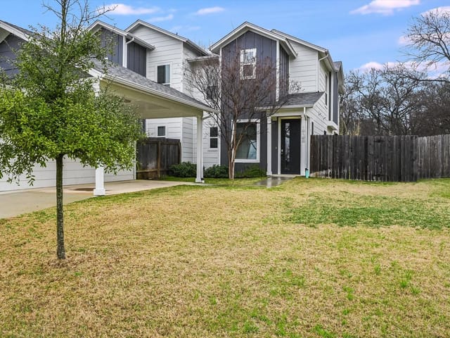 1912 Bunche Rd Unit #B