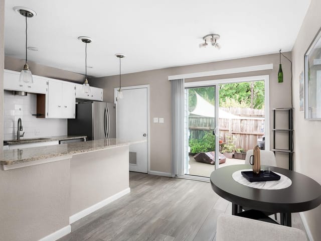 1912 Lightsey RD Unit #4