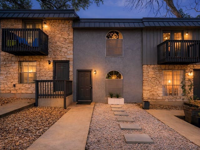 1912 Lightsey RD Unit #5