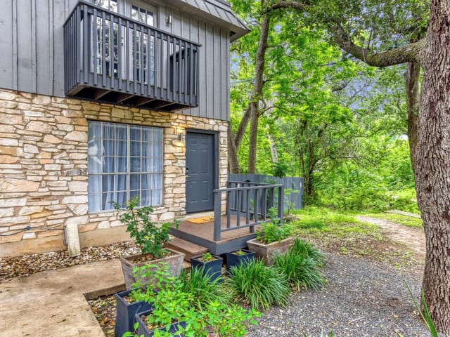 1912 Lightsey Rd Unit #6