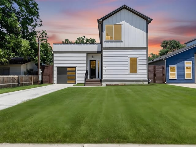 1912 Madison Ave - property photo 1 - Luxury home in Crestview Add Sec 03, Austin, TX