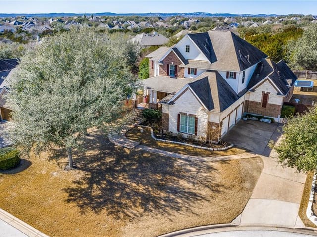 1912 Mariachi Ct
