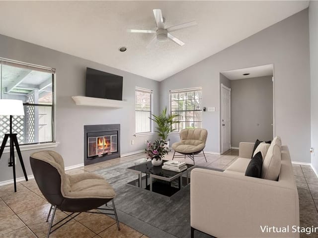 1913 Golden Pheasant Dr