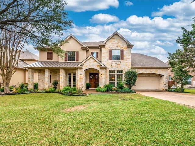 1913 Val Verde Dr