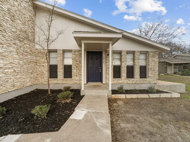 1914 Valley Hill CIR Unit #B