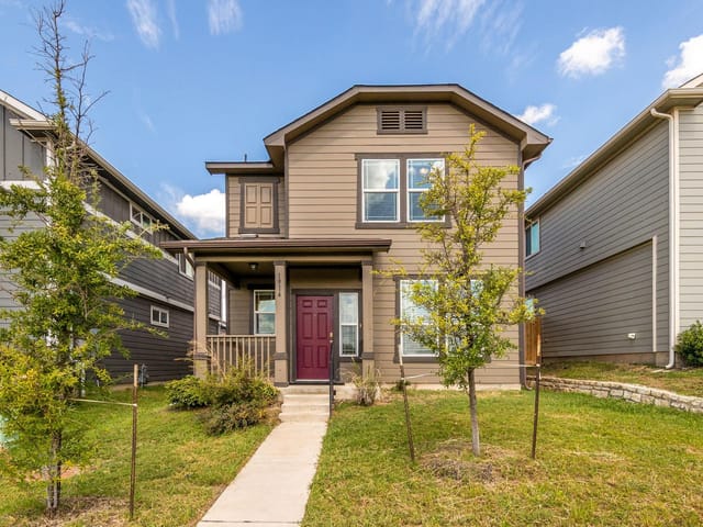 1914 Whitaker DR