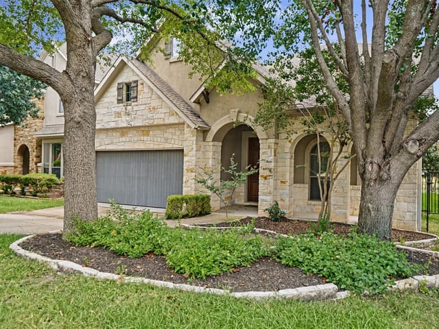1915 Kempwood LOOP