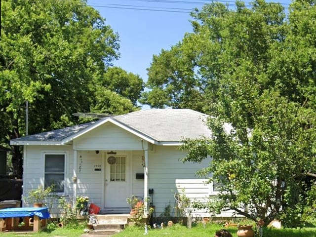 1918 Payne Ave