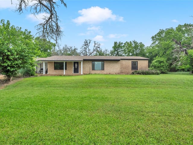 1918 W State Highway 29