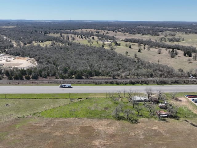 1918 W Us Highway 79