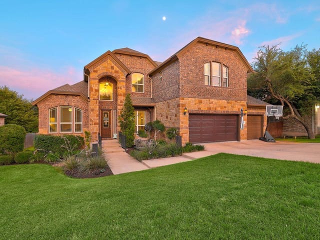 1919 Mulligan DR