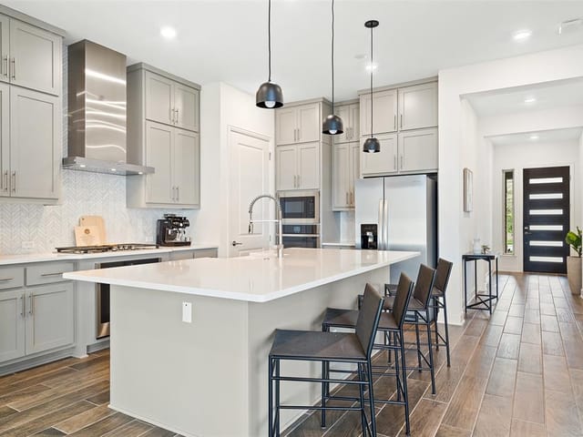 19205 Freeman Cir