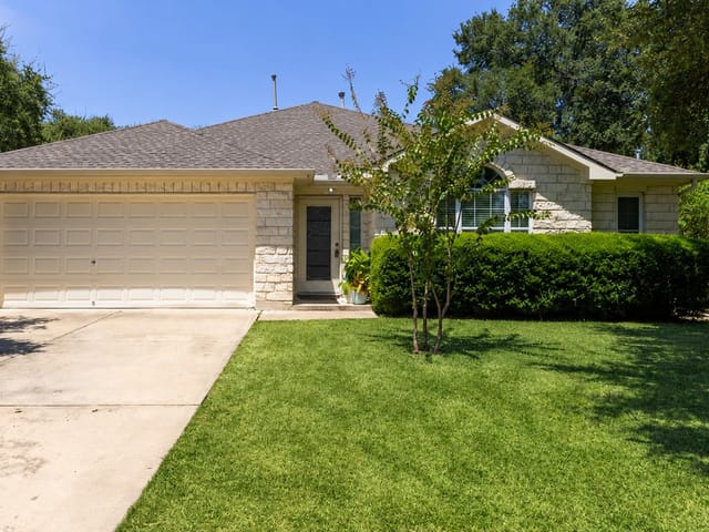 1921 Rutherford DR