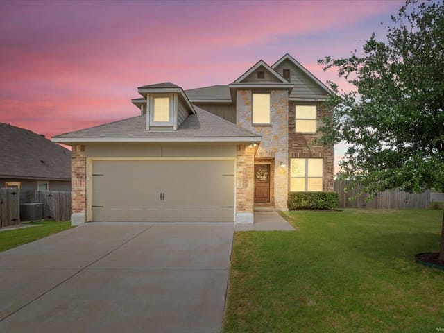 1922 Ashburn Dr