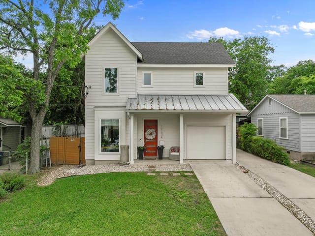 1923 Payne Ave Unit #A