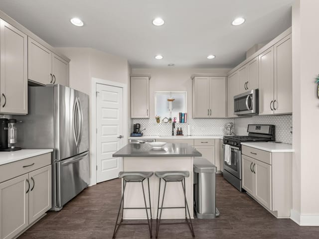 1925 Dinsdale Ln Unit #179C