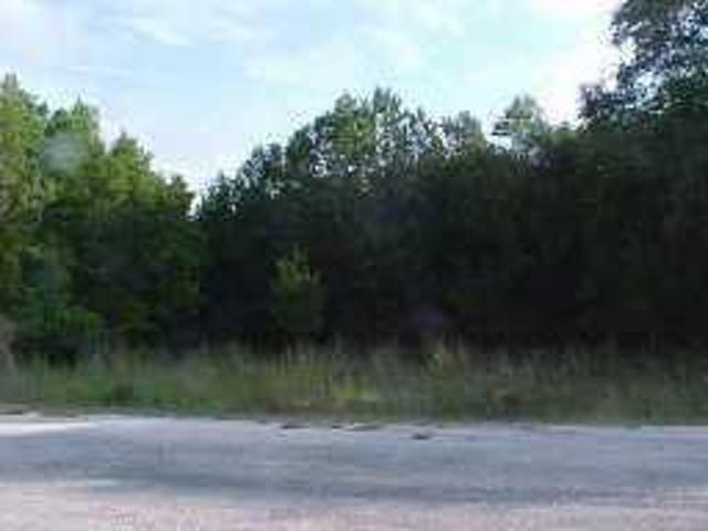 1925 Owens LN