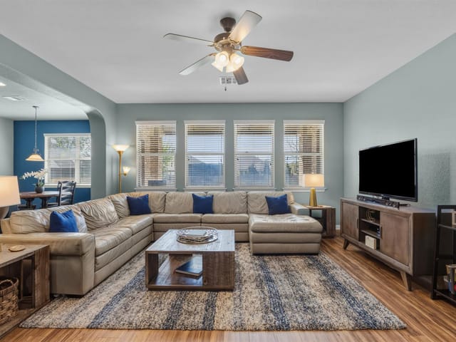 1929 Pecan Valley Dr