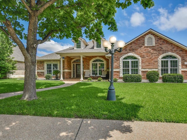 1930 Savannah DR