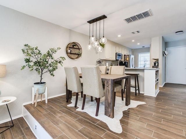 1938 Holly Hill Dr Unit #9