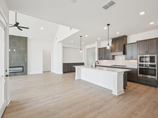 194 Kapok ST