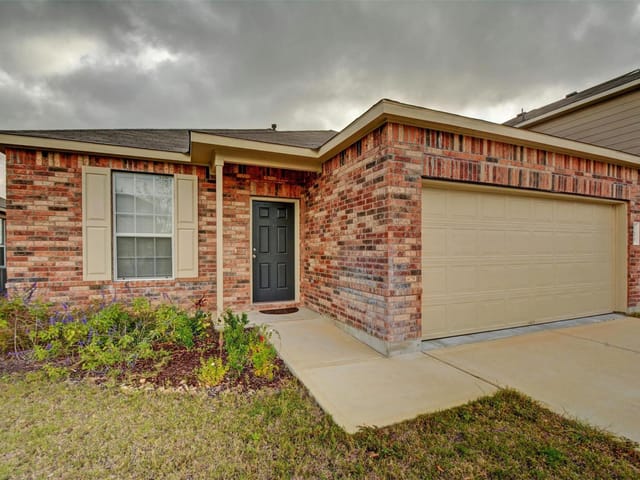 195  Sundown Ave