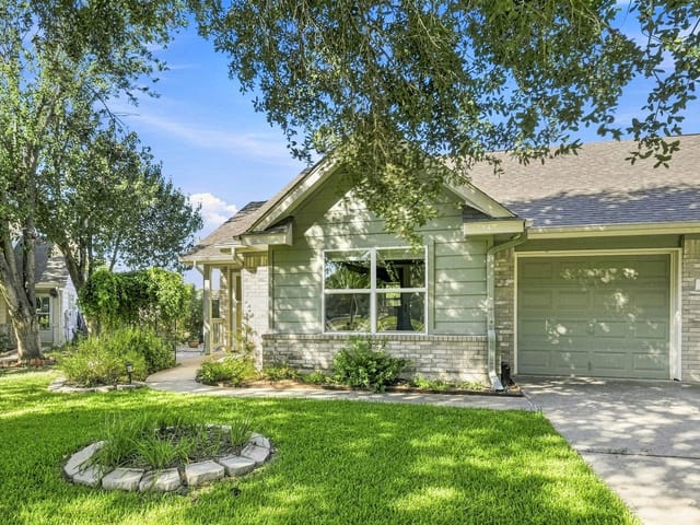 196 Prairie Springs LOOP