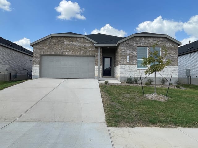 196 Seabreeze ST