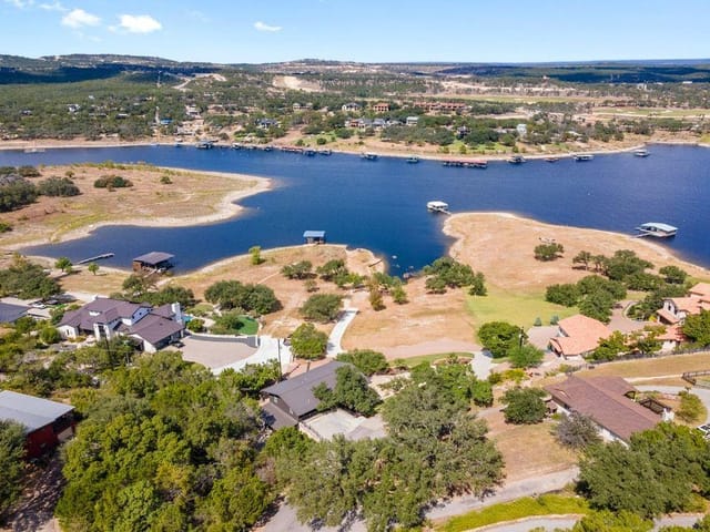 19833 Lakehurst LOOP
