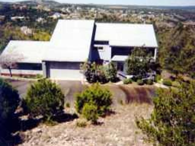 2 BEECHER LN