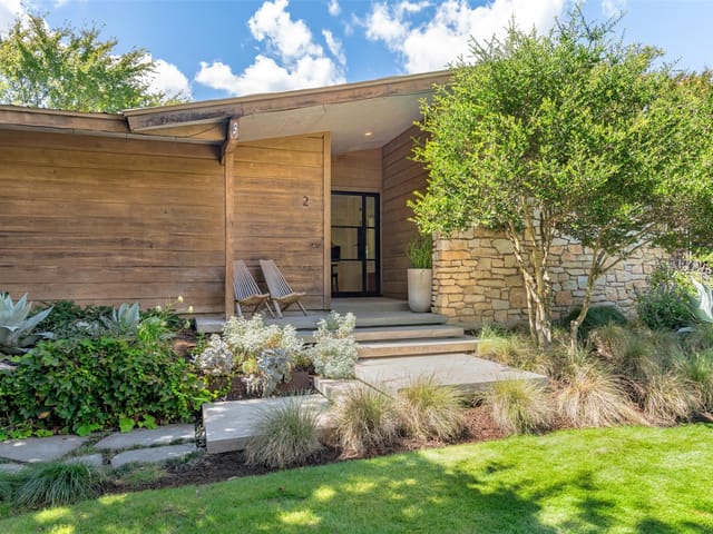 2 Hull Cir