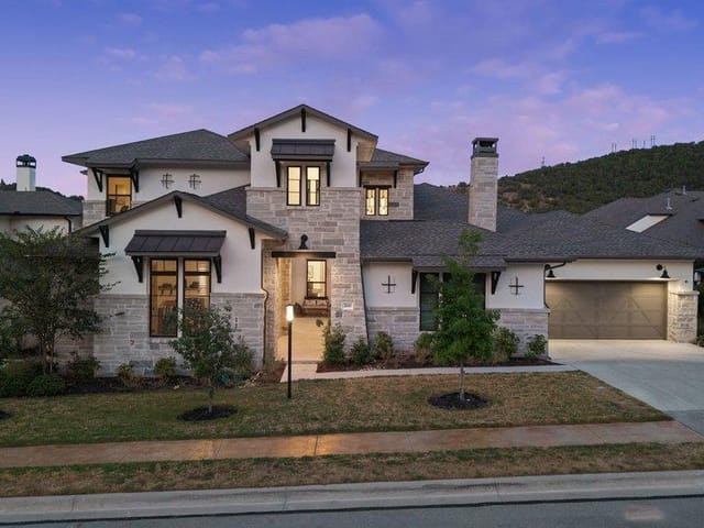 200 Baldovino SKWY - property photo 1 - Luxury home in Rough Hollow, Lakeway, TX