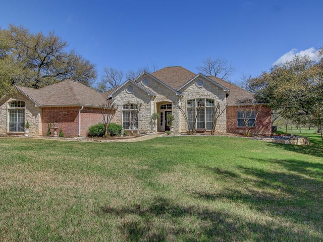 200 Carriage House Rd