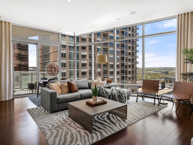 200 Congress Ave Unit #14C