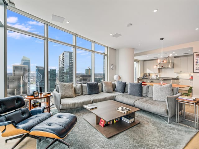 200 Congress Ave Unit #28SW