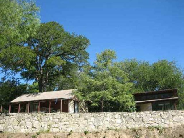 200 Greystone