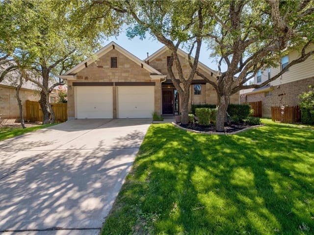 200 Highland Horizon