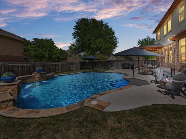 200 Lake Livingston DR