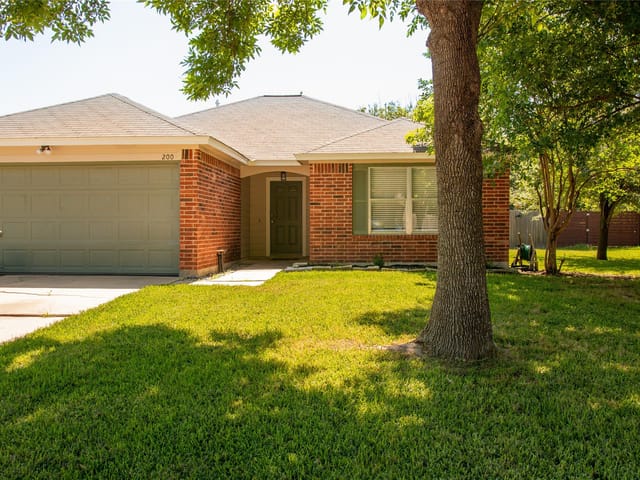 200 QUAIL CIR