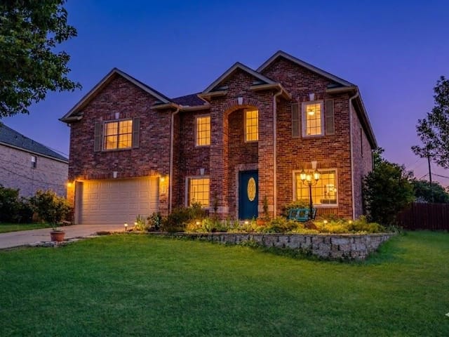 200 S Prairie Ln