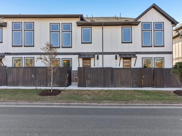 200 W 56th ST Unit #2102