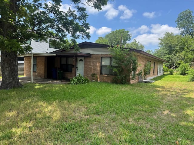 200 W Odell St