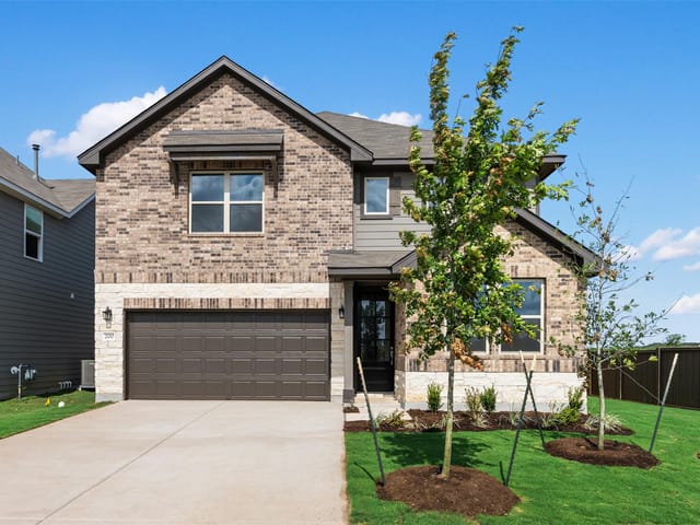 200 Willow Heights DR