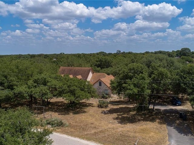 200 Woodlands TRL