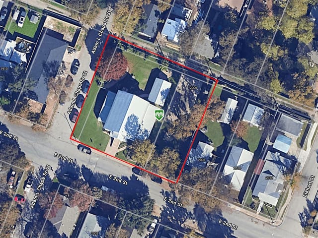 2000 & 2006 E 2nd ST