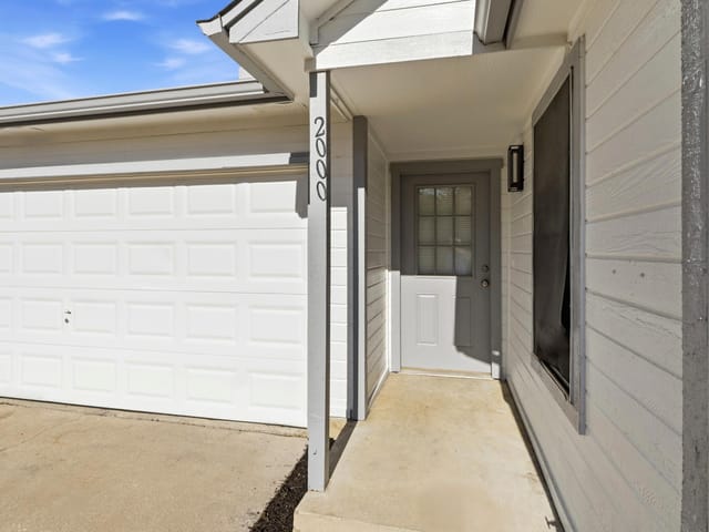 2000 Andover DR
